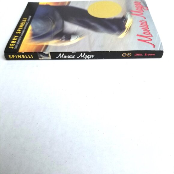 Maniac Magee Newbery Medal Winner Jerry Spinelli Paperback Young Adult Classic - Picture 4 of 4